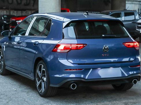 New 2026 Volkswagen GTI SE image 6