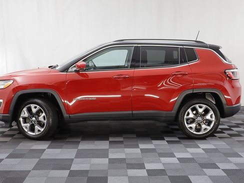 Used 2019 Jeep Compass Limited image 4
