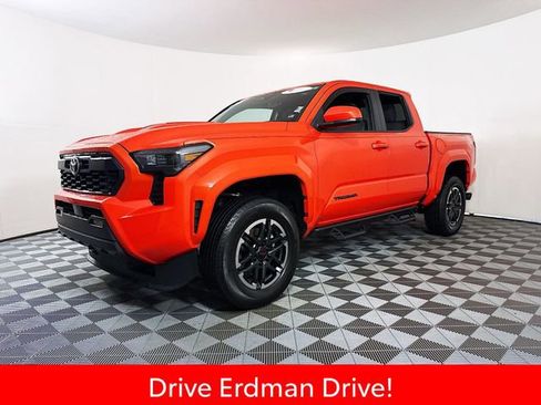Certified 2024 Toyota Tacoma TRD Sport RWD image 3