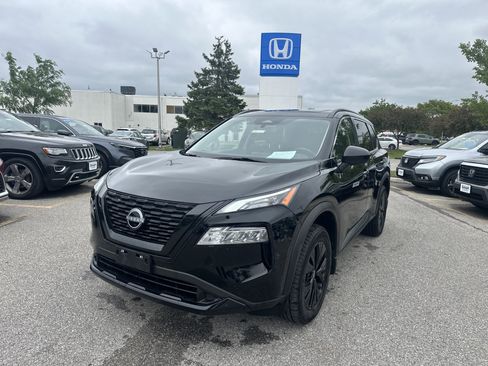 Used 2023 Nissan Rogue SV w/ SV Premium B Package AWD/4WD image 1