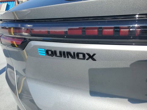 New 2026 Chevrolet Equinox EV RS image 7