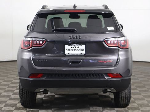 Used 2024 Jeep Compass Trailhawk AWD/4WD image 10