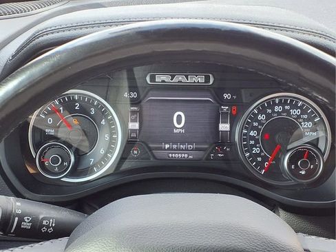 Used 2019 RAM 1500 Laramie w/ Sport Appearance Package AWD/4WD image 18