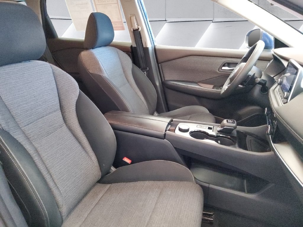 Used 2022 Nissan Rogue SV AWD/4WD image 13