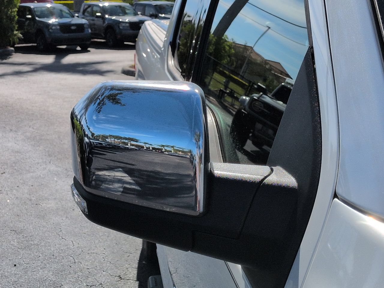 Used 2016 Ford F150 Lariat RWD image 12