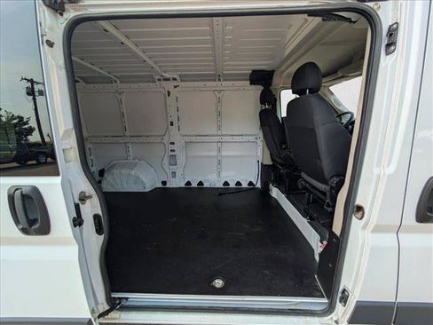 Used 2018 RAM ProMaster 1500 w/ Premium Appearance Group FWD image 18