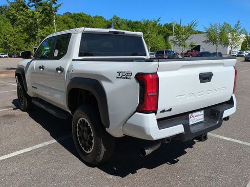 New 2026 Toyota Tacoma TRD Off-Road AWD/4WD image 6