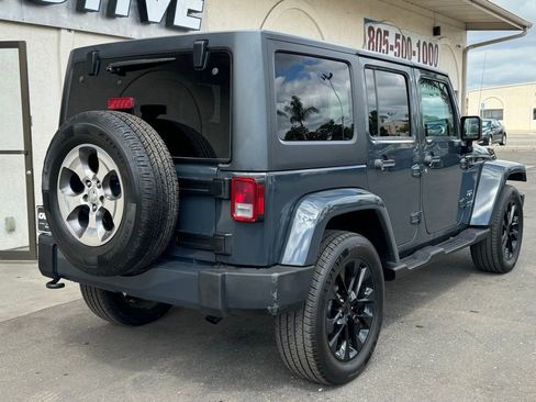 Used 2018 Jeep Wrangler Unlimited Sahara w/ Connectivity Group image 4