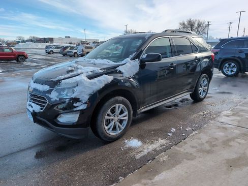 Used 2017 Chevrolet Equinox LT w/ Convenience Package image 4