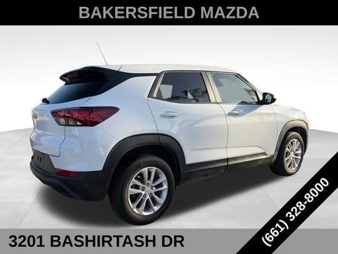 Used 2025 Chevrolet TrailBlazer LS w/ LS Convenience Package FWD image 5