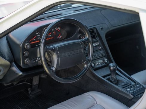 Used 1991 Porsche 928 GT image 15