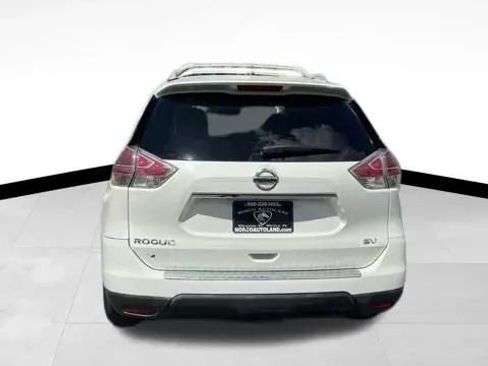 Used 2015 Nissan Rogue SV w/ SV Premium Package FWD image 5