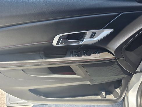 Used 2014 GMC Terrain SLE FWD image 18