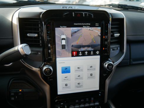 Used 2022 RAM 3500 Laramie image 31