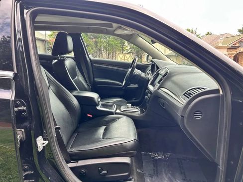 Used 2016 Chrysler 300 C w/ Safetytec Plus Group image 11