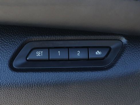 Used 2017 Cadillac Escalade ESV Platinum image 19