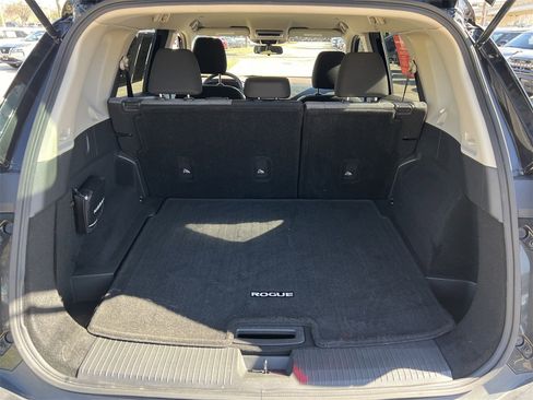 Certified 2023 Nissan Rogue SV image 25