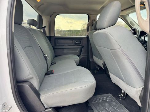 Used 2018 RAM 3500 Tradesman w/ Chrome Appearance Group image 21