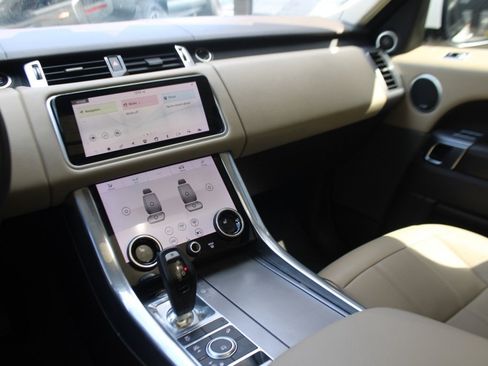 Used 2018 Land Rover Range Rover Sport HSE image 18