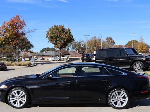 Used 2014 Jaguar XJ L Portfolio image 6