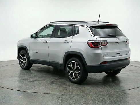 Used 2025 Jeep Compass Limited AWD/4WD image 6