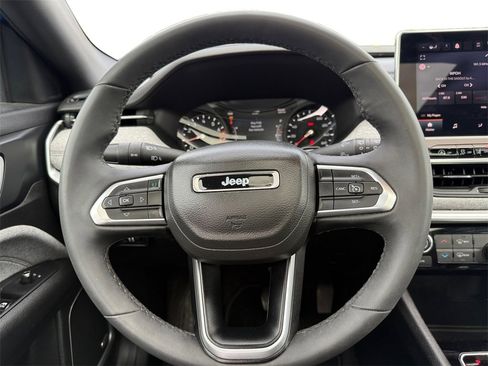 Used 2023 Jeep Compass Latitude w/ Sun and Sound Group image 12