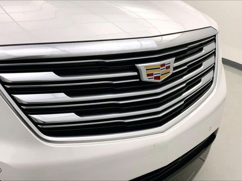 Used 2018 Cadillac XT5 Luxury w/ Driver Awareness Package image 29