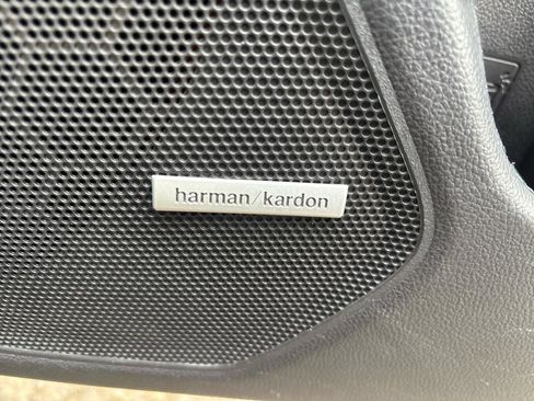 Used 2017 Subaru Outback 2.5i Limited image 36