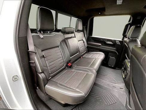 Used 2024 GMC Sierra 2500 AT4X w/ AT4X AEV Edition AWD/4WD image 17