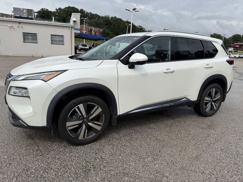 Used 2023 Nissan Rogue SL AWD/4WD image 3