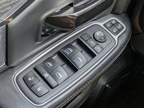 Used 2024 RAM 2500 Limited AWD/4WD image 24