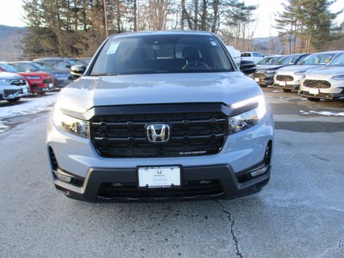 Certified 2024 Honda Ridgeline Black Edition image 2