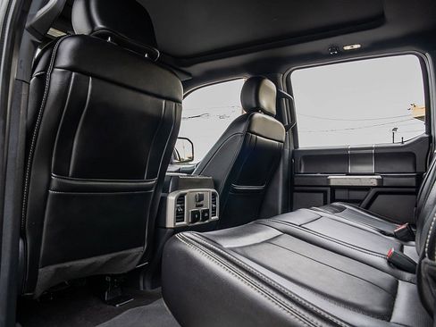 Used 2020 Ford F150 Lariat w/ Equipment Group 502A Luxury AWD/4WD image 18