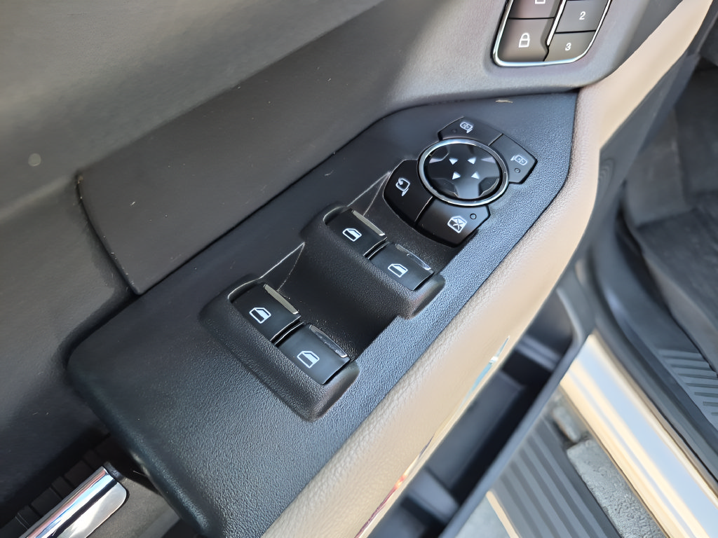 Used 2024 Ford Expedition Max Limited RWD image 17