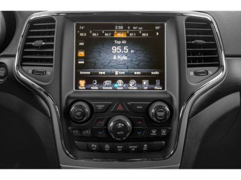 Used 2021 Jeep Grand Cherokee Laredo X AWD/4WD image 13