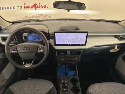 New 2025 Ford Maverick XLT w/ XLT Luxury Package image 9