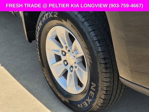 Used 2019 Chevrolet Silverado 1500 LT w/ Texas Edition AWD/4WD image 7