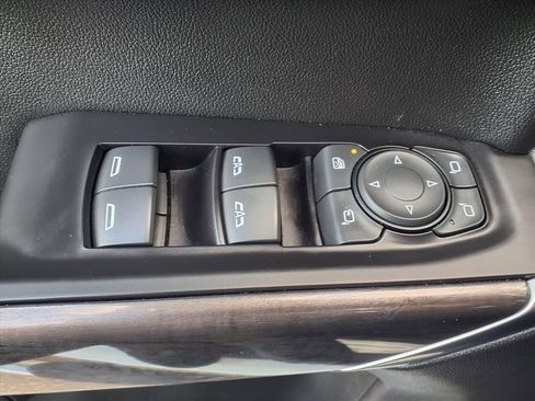 Used 2020 Chevrolet Silverado 1500 LTZ w/ LTZ Plus Package image 13