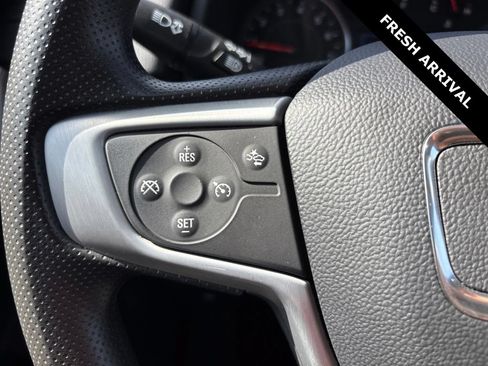Used 2024 GMC Terrain SLE w/ Driver Convenience Package FWD image 13