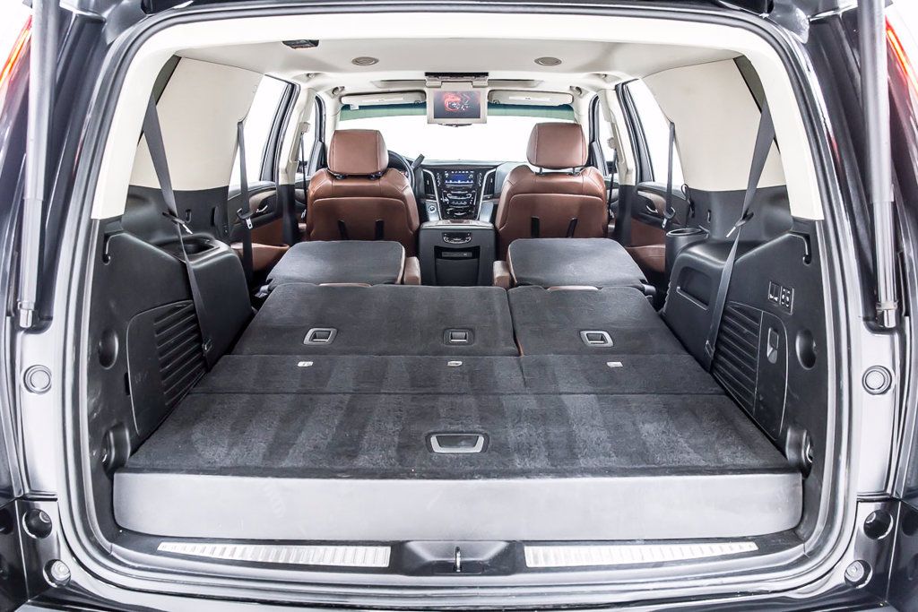 Used 2019 Cadillac Escalade Premium Luxury RWD image 37