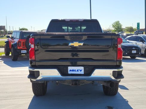 Used 2022 Chevrolet Silverado 3500 LTZ w/ LTZ Plus Package image 4