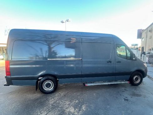 Used 2019 Mercedes-Benz Sprinter 170 image 5