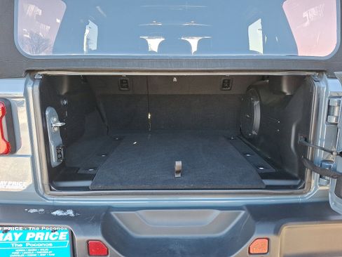 Used 2024 Jeep Wrangler Unlimited Sahara w/ Technology Group image 30