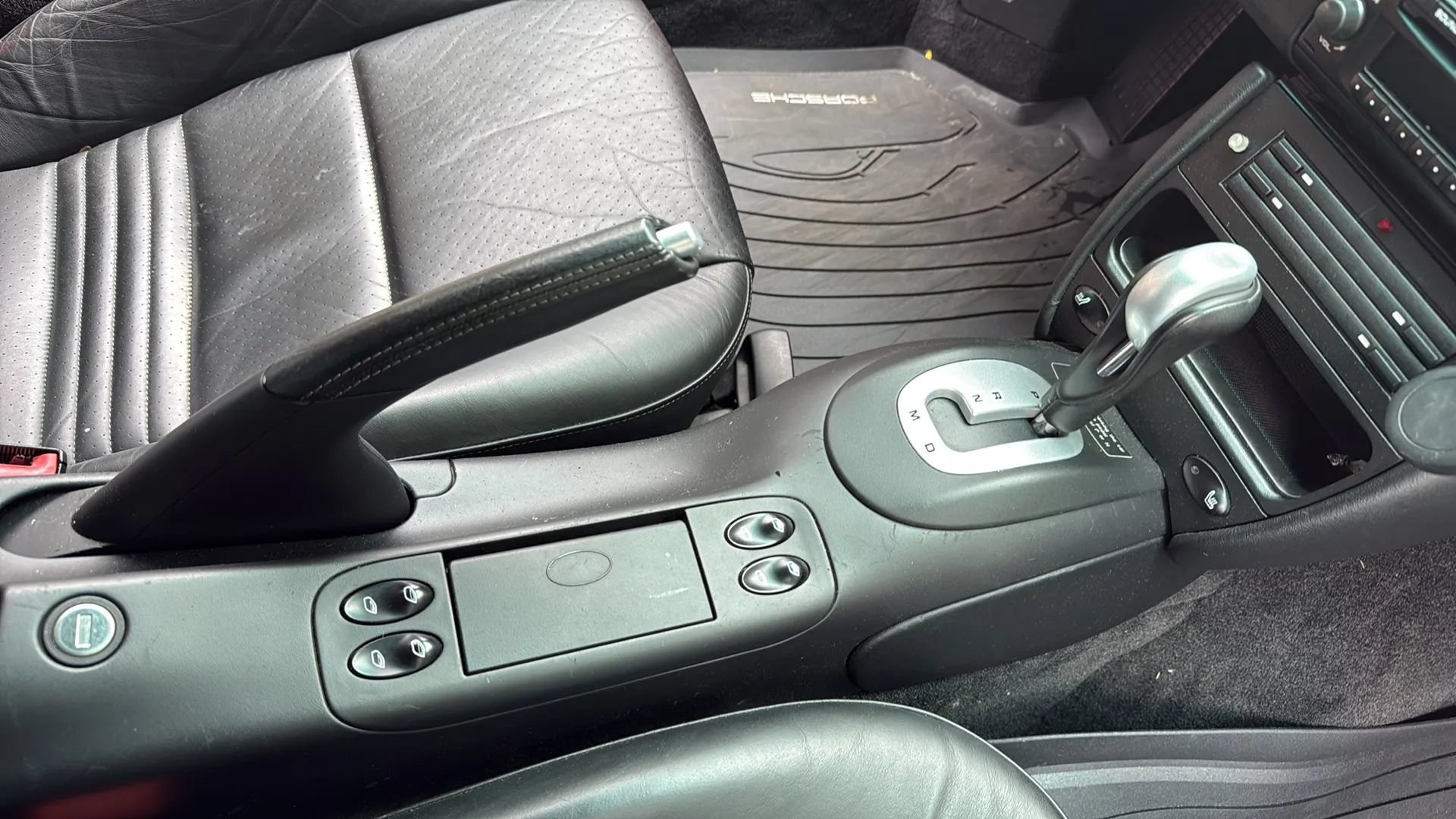 Used 2003 Porsche 911 Carrera 4 AWD/4WD image 52