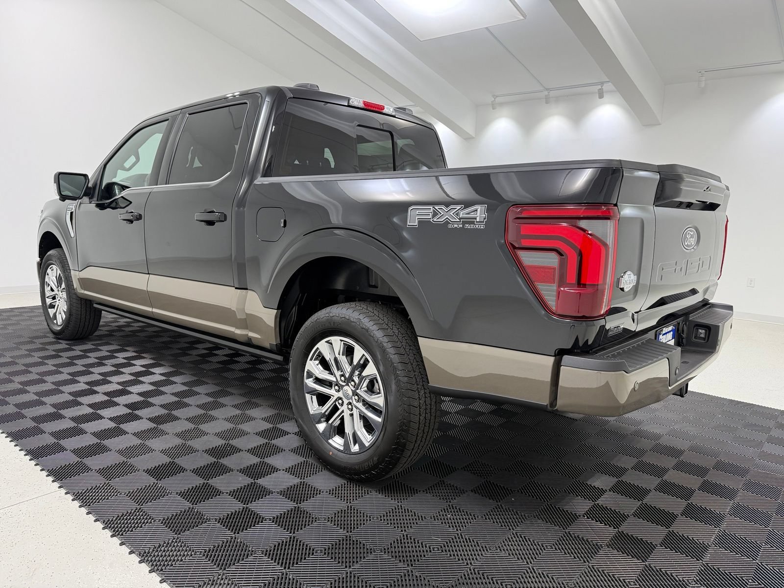 New 2026 Ford F150 King Ranch w/ Equipment Group 601A High AWD/4WD image 4
