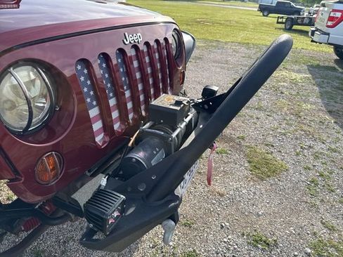 Used 2009 Jeep Wrangler X image 4