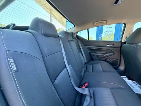 Used 2022 Nissan Altima 2.5 SV FWD image 23