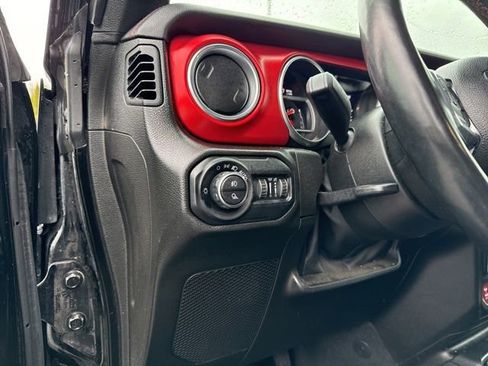 Used 2022 Jeep Gladiator Rubicon w/ LED Lighting Group image 28