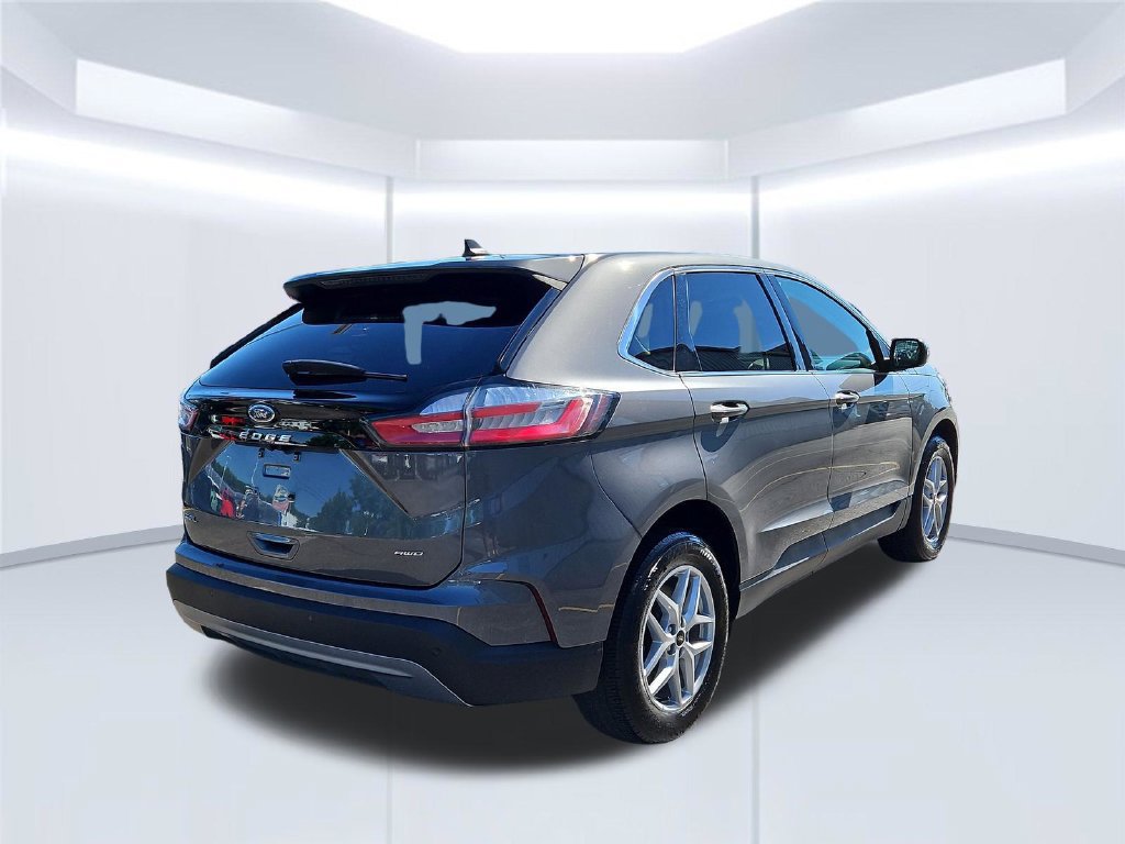 Used 2024 Ford Edge SEL AWD/4WD image 5