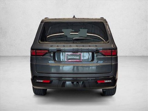 New 2025 Jeep Wagoneer Series II image 8